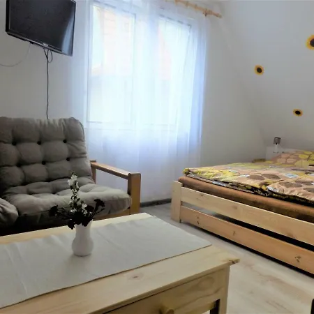Podkrovní V Zátiší Apartamento