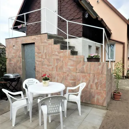 Podkrovní V Zátiší Apartamento